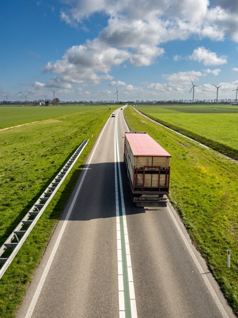 Van Nunen Transport vrachtwagen - betrouwbaar transportbedrijf uit Etten-Leur voor logistieke diensten